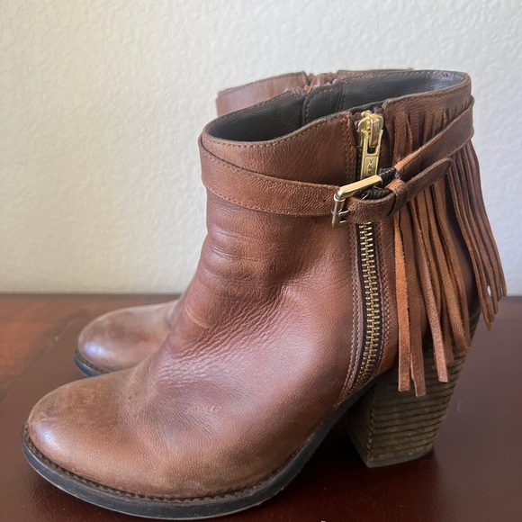 Brown tassel booties - Picture 5 of 12